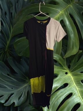 Nike Black and White Colorblock Midi Dress with Yellow Accents